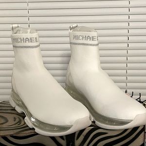 NEW! 𝑴𝑲 𝑺𝑶𝑪𝑲 𝑺𝑵𝑬𝑨𝑲𝑬𝑹𝑺